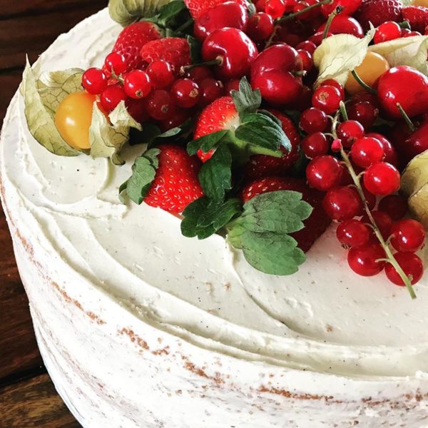 Victoria Semi-naked Cake with Seasonal Fruits